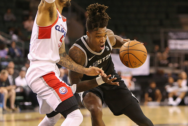 窗口期圣安东尼奥马刺调整名单以备NBA总决赛；临场应变环节打磨；更衣室稳定；球探报告显示潜力的简单介绍-开云体育服务